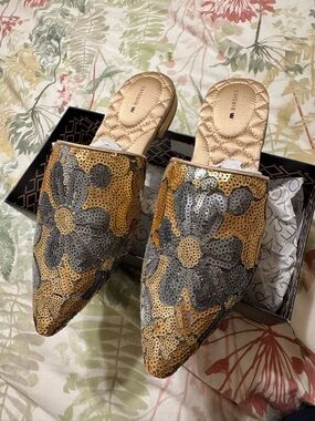 Birdies “The Dove” Gold Petal Sequin Floral Pointed Mules NIB